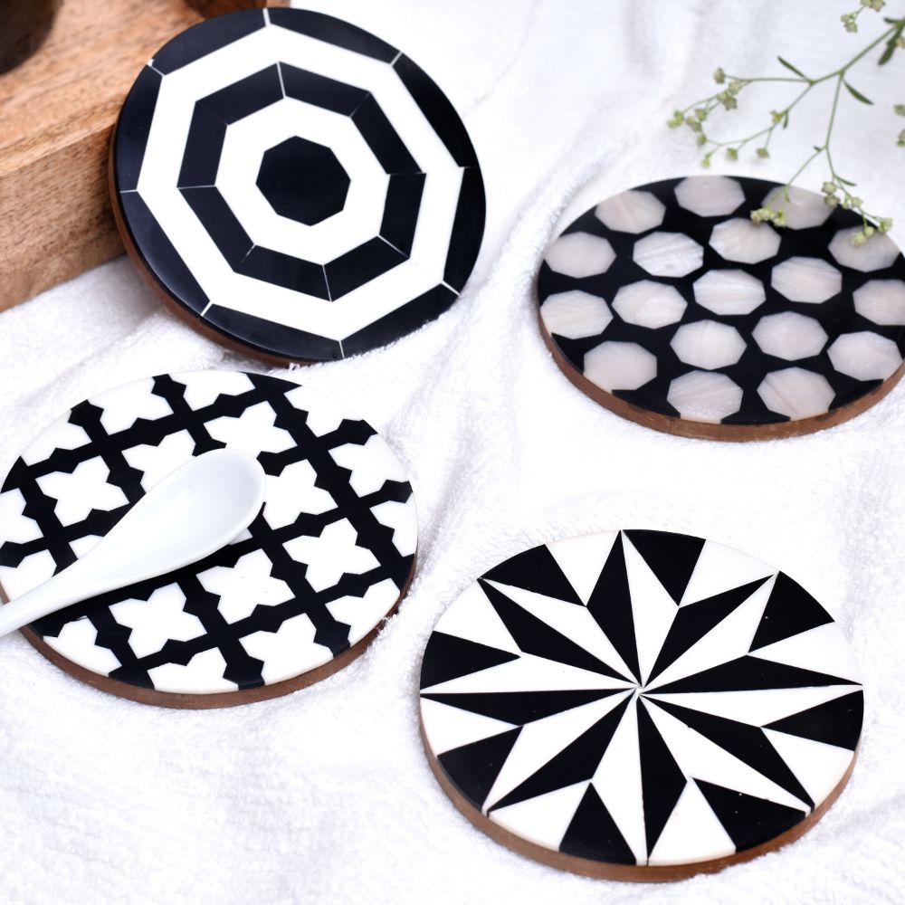 Handmade Black and White Round Resin Set of 4 Decorative Table Coasters